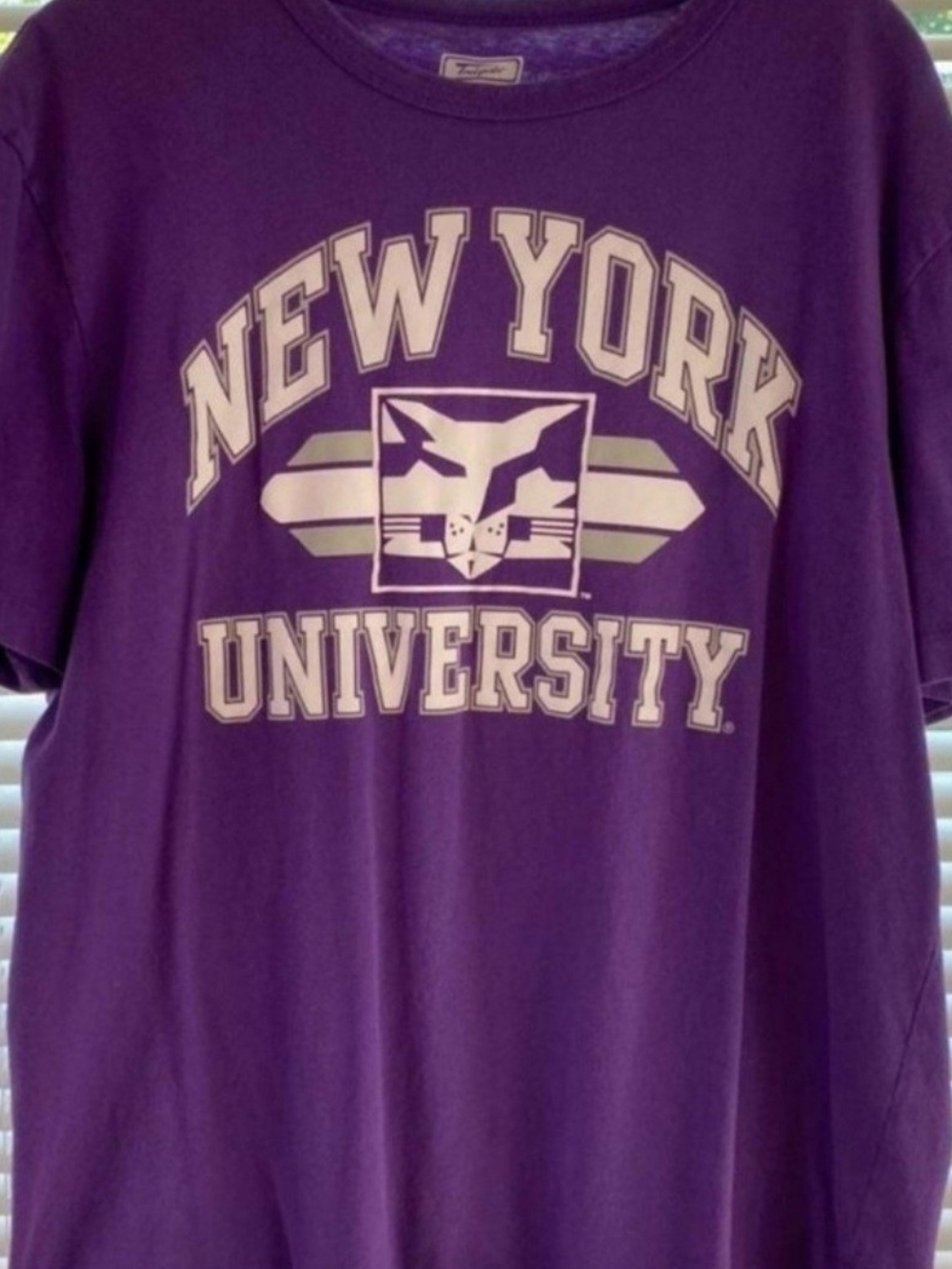 Women's Sz M New York University Purple Graphic Tee - University Logo, NWOT